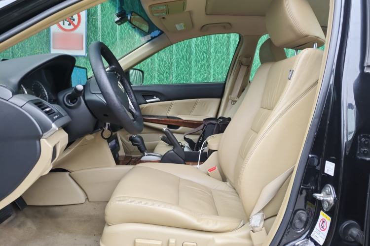 Used Honda Accord 2011 2.0L EX
