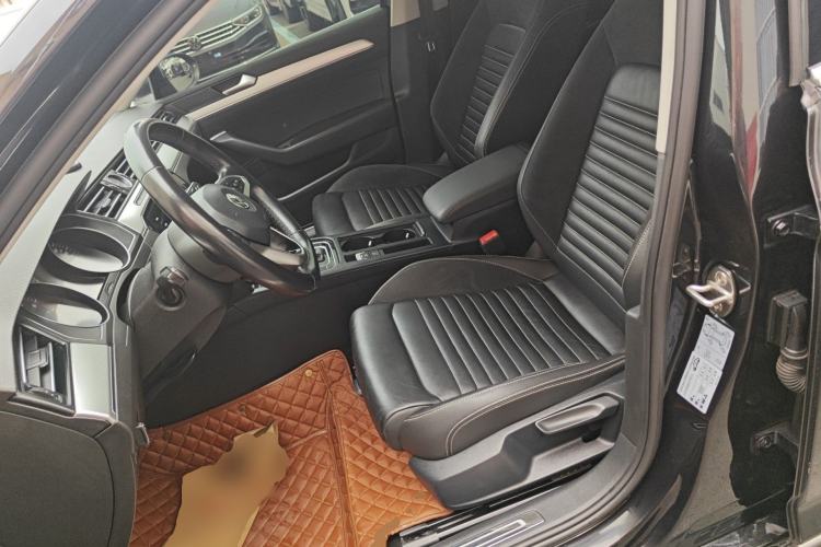 Used Volkswagen Magotan 2020 280TSI DSG Comfort Edition Left Front Seat