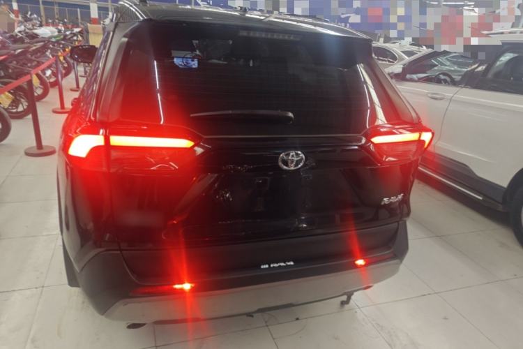 Used Toyota RAV4 2023 2.0L CVT Two-Wheel Drive Fashion Plus Edition Rear