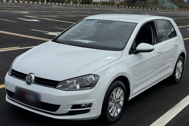 Used Volkswagen Golf 2016 1.6L Automatic Fashion Model