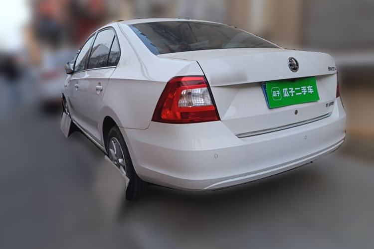 Used Skoda Rapid 2015 1.6L Manual Preferred Model