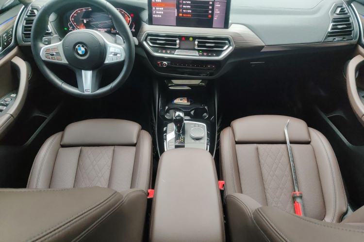 Used BMW X3 2023 xDrive30i Leading Model M Night Edition Package Center Console