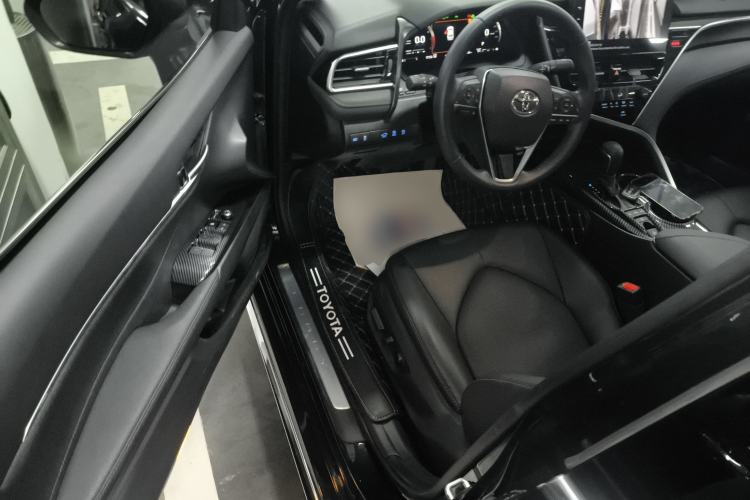 Used Toyota Camry 2023 2.5G Luxury Edition Driver Seat