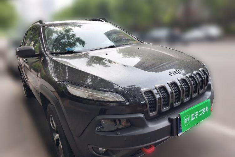 Used Jeep Cherokee 2014 2.4L High-Performance Version
