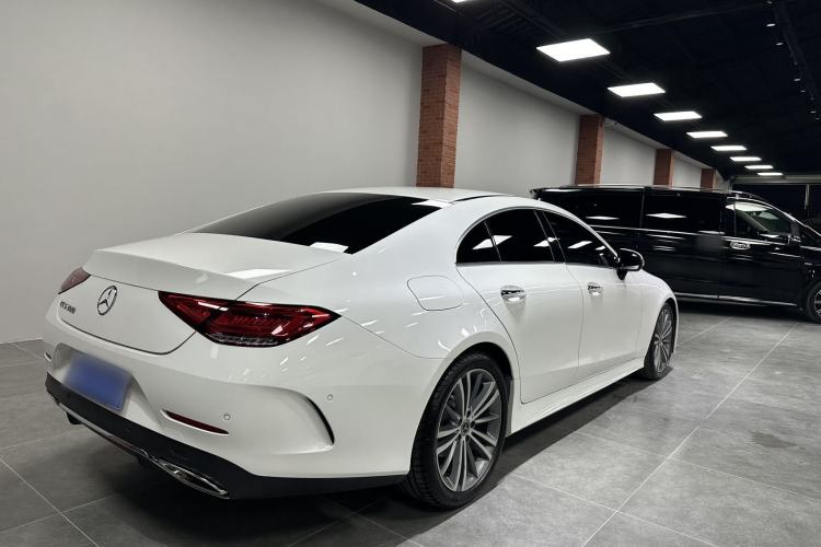 Used Mercedes-Benz CLS 2018 CLS 300 Luxury Model Exterior 5