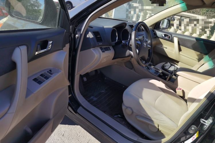 Used Toyota Highlander 2011 2.7L Two-Wheel Drive 5-Seater Elite Edition
