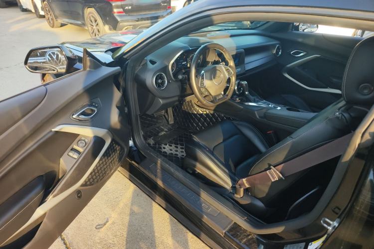 Used Chevrolet Camaro 2016 2.0T Automatic 1LT Hardtop Base Model—U.S. Specification