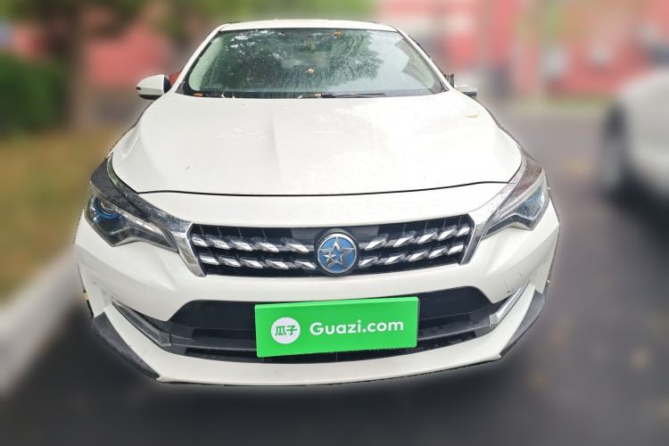 Used Venucia D60 2018 1.6L Manual Comfort Edition Front