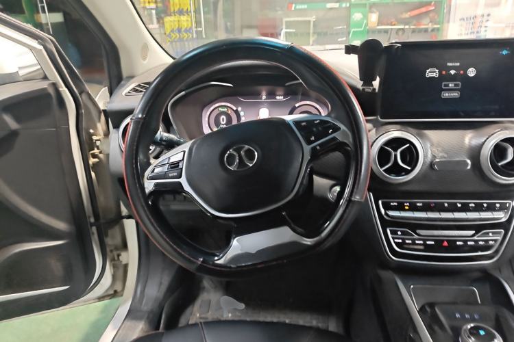 Used BAIC Beijing EU5 