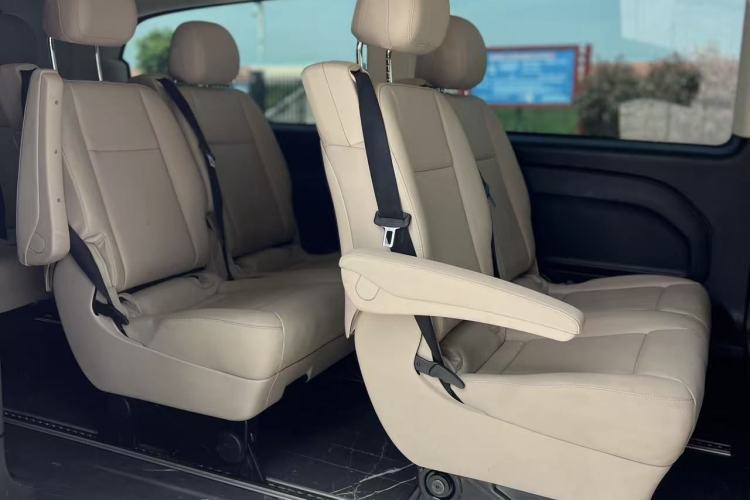 Used Mercedes-Benz Vito 2023 2.0T Elite Version 9 Seats
