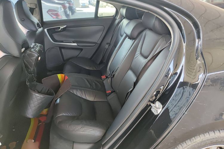 Used Volvo S60 2014 S60L 2.0T Zhiyuan Edition