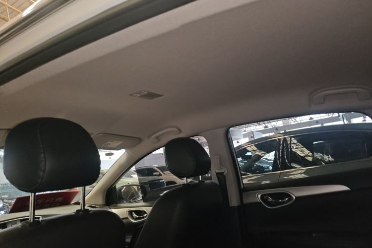 Used Nissan Sylphy 2021 Classic 1.6XE CVT Exclusive Edition Headliner