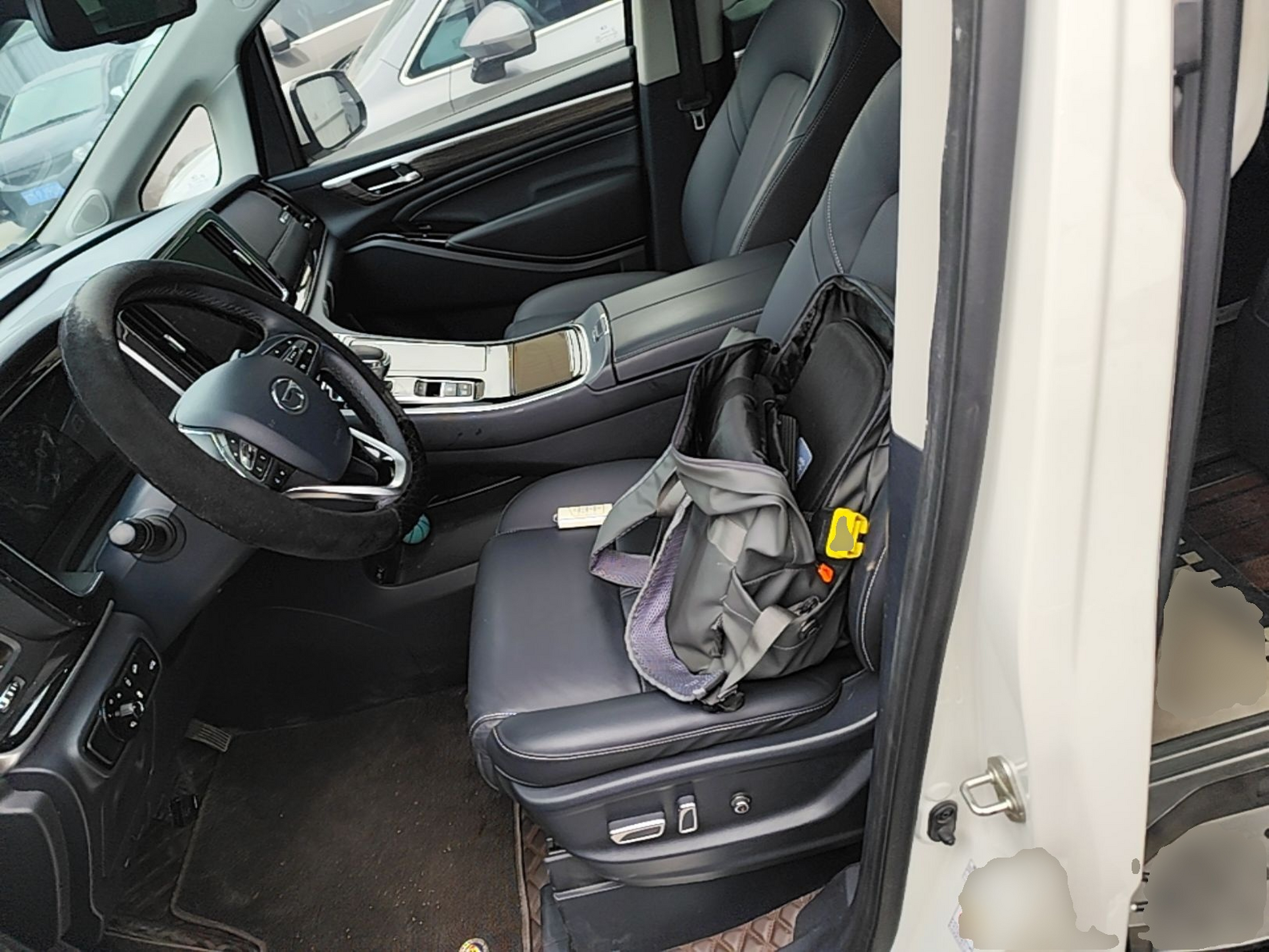Interior delantero