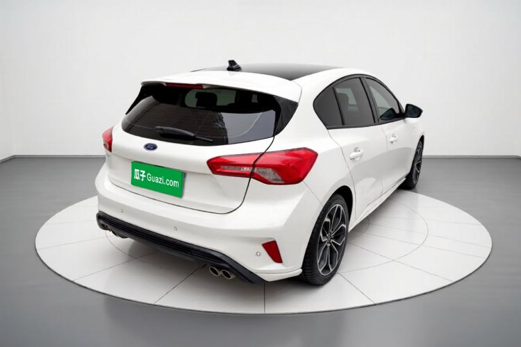 Used Ford Focus 2021 Hatchback EcoBoost 180 Automatic ST Line Exterior 5