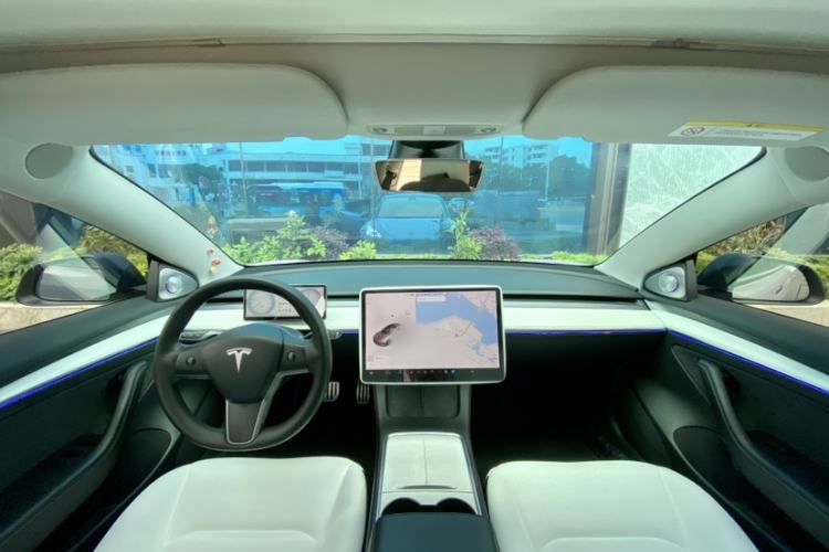 Used Tesla Model 3 2021 Performance High-Performance All-Wheel-Drive Version 3D6 Interior 4