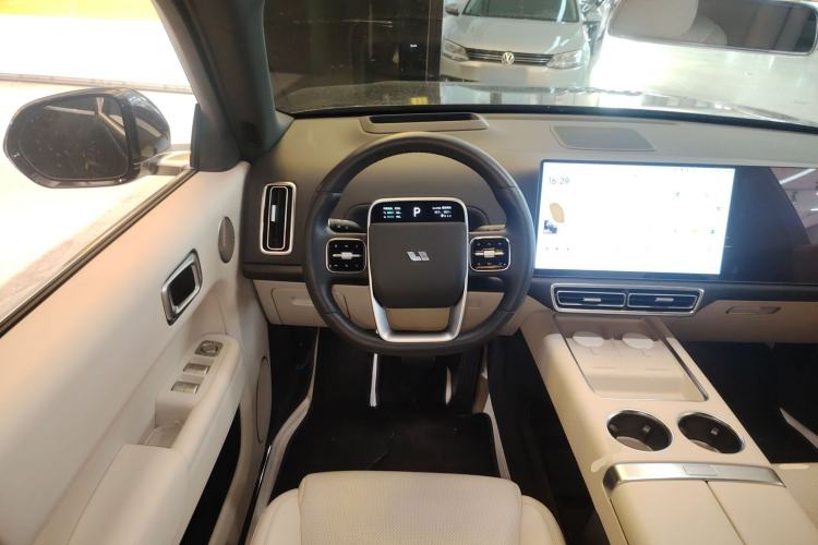 Used Li Auto L9 2022 Max model