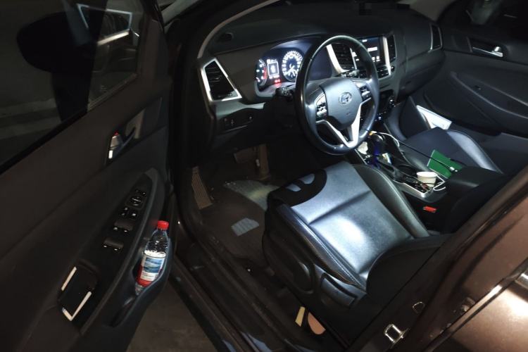 Used Hyundai Tucson 2015 1.6T Dual-Clutch Two-Wheel-Drive Smart Model
