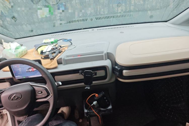 Used SAIC MAXUS Dana V1 2024 V1 Long Wheelbase Low Roof (51 kWh)