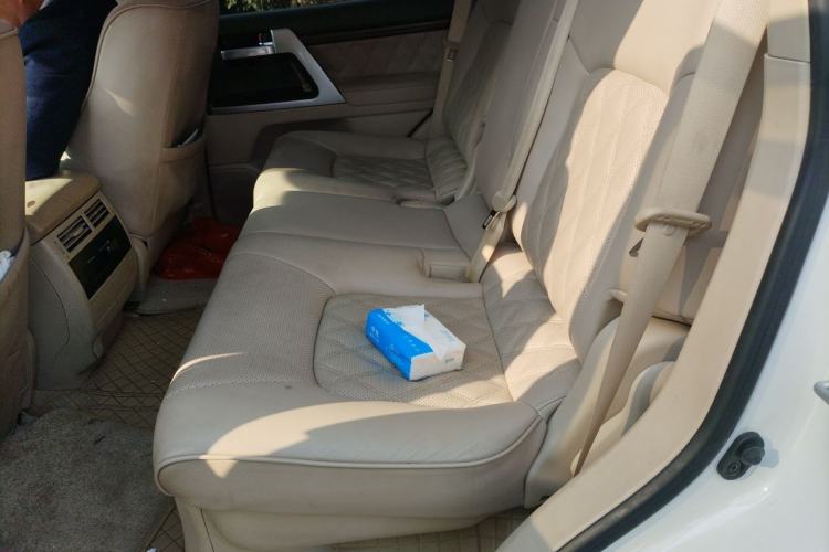 Used Toyota Land Cruiser 