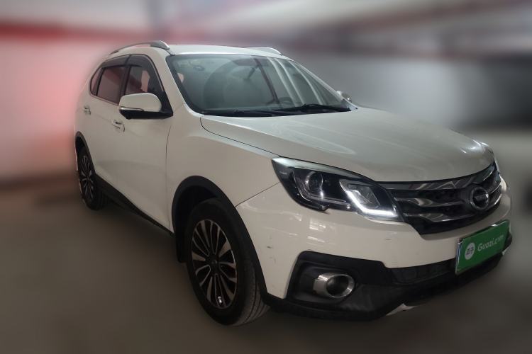 Used GAC Trumpchi GS5 Super 2016 2.0L Automatic Two-Wheel Drive Anniversary Edition Front Right 45 Deg