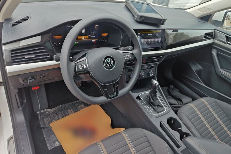 Used Volkswagen Lavida 2022 280TSI DSG Comfort Edition Center Console