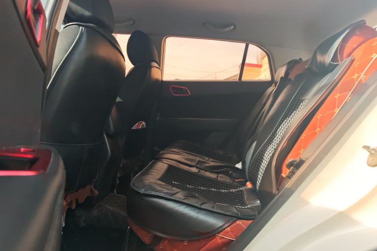 Used Hyundai ix25 2015 1.6L Manual Two-Wheel Drive Fashionable GS Model Left Rear Seat