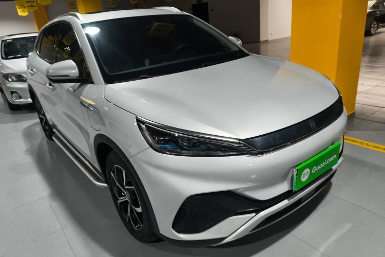 Used BYD Yuan PLUS 2022 430 km Luxury Version Front Right 45 Deg