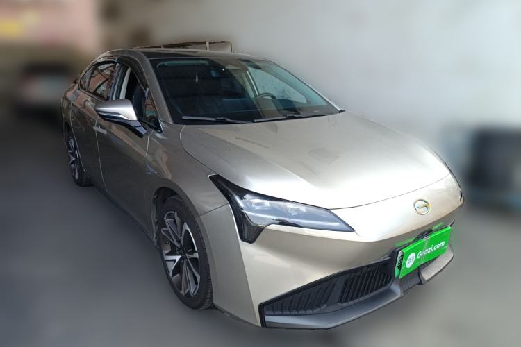 Used AION S Plus 2022 80 Tech Edition Front Right 45 Deg