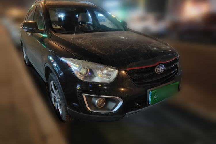 Used Bestune X80 2016 2.0L manual Comfort trim level