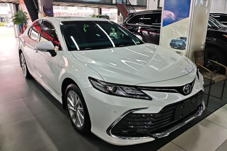 Used Toyota Camry 2023 2.0G Luxury Edition
