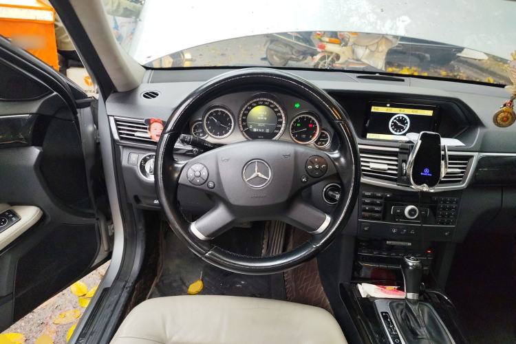 Used Mercedes-Benz E-Class 2011 E 260 L CGI Fashion Model
