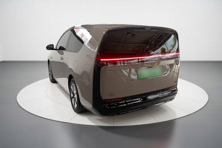 Used Li Auto MEGA 2025 Home Family Special Edition Exterior 2