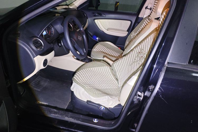 Used Volkswagen Lavida 2011 1.6L Automatic PinYou Edition Left Front Seat