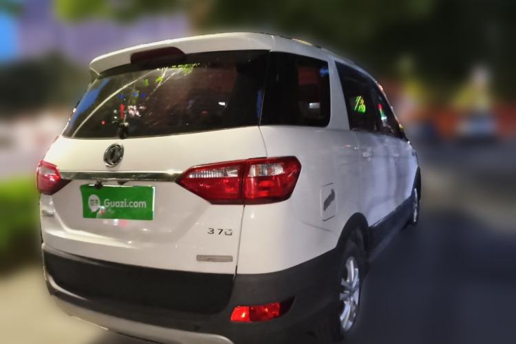 Used Dongfeng Fengon 370 2016 1.5L Manual Luxury 7-Seater
