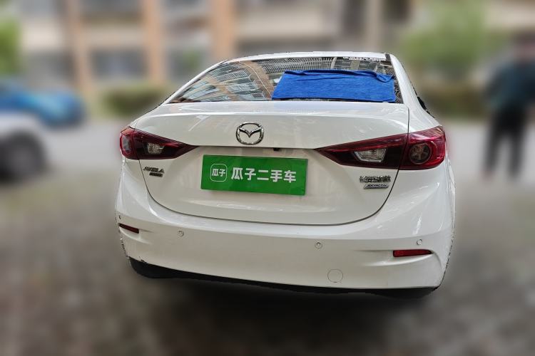 Used Mazda 3 Axela 2016 Sedan 1.5L Automatic Comfort Model