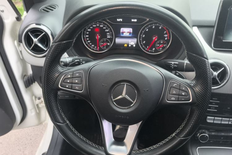Used Mercedes-Benz B-Class 2015 B 200 Sport Edition

