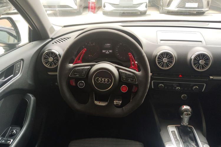 Used Audi A3 2019 Limousine 40 TFSI Sport Version China V Emission Standard Steering Wheel