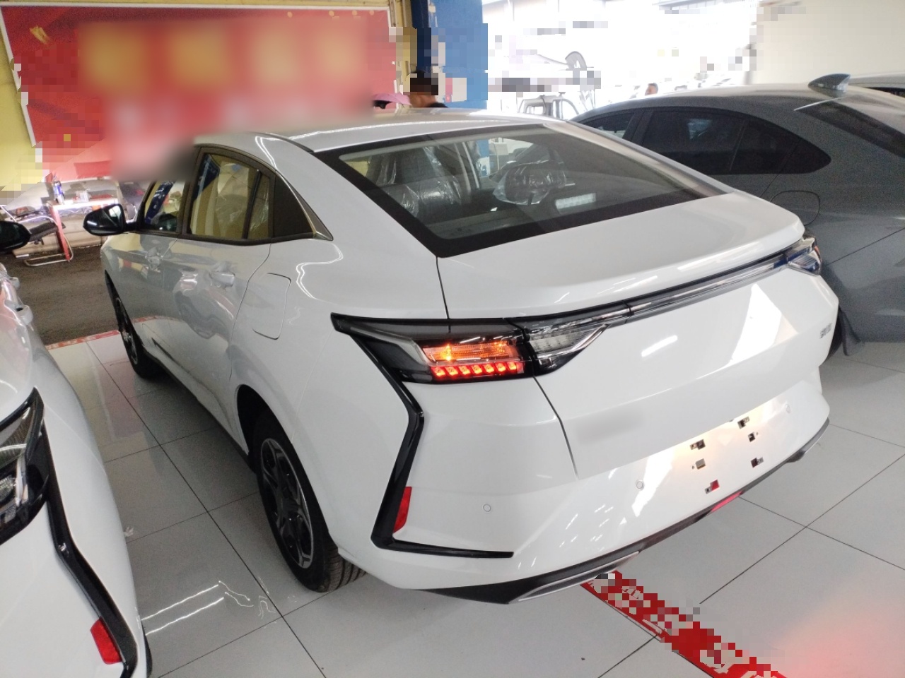 Dongfeng Aeolus Yixuan 2026 1.5L Automatic Luxury Edition — снимка 4