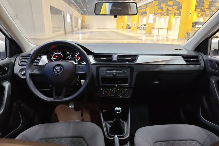 Used Skoda Rapid 2019 Revised Version 1.5L Manual Entry-Level Edition China VI
