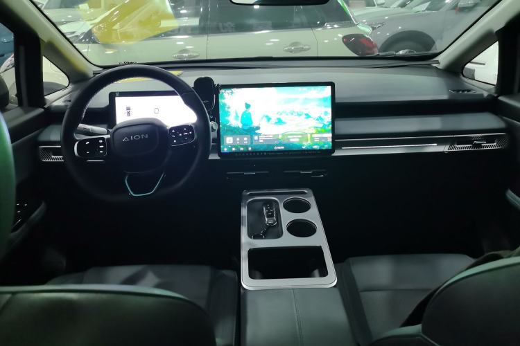 Used AION Y 2023 Plus 510 Smart Edition Center Console