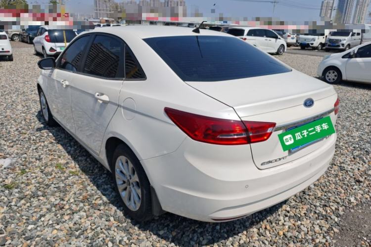 Used Ford Escort 2015 1.5L Automatic Fashion Model