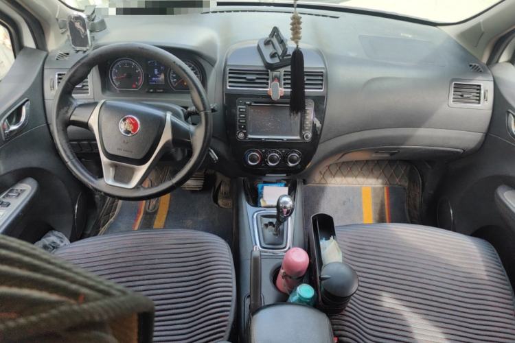 Used FORTHING Joyear 2014 LV Facelift 1.5L AMT Luxury Model Center Console