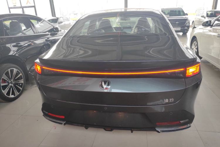 Used Changan Eado 2025 Blue Whale 1.5T 500Bar Prestige Model
