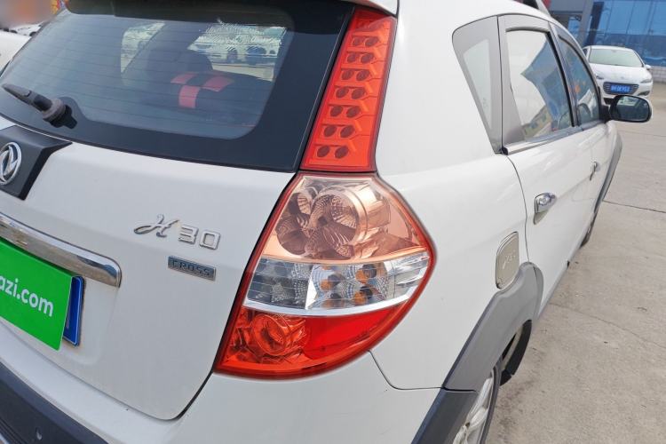 Used Dongfeng Aeolus H30 2013 CROSS 1.6L Manual Luxury Model
