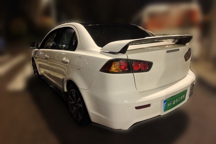 Used Mitsubishi Lancer EX 2016 1.8L Manual Black-and-White Retro Edition