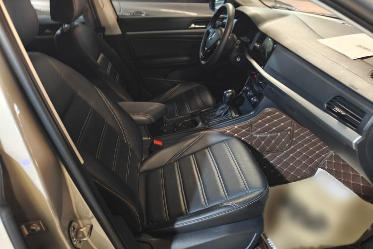 Used Volkswagen Lavida 2021 1.5L Automatic Fashion Edition Right Front Seat