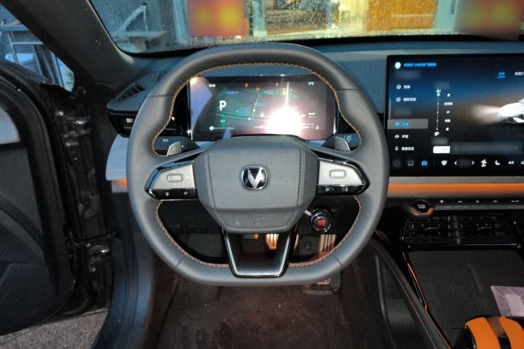 Used CHANGAN UNI-V 2025 Model Third-Generation 2.0T Dynamic Edition Steering Wheel