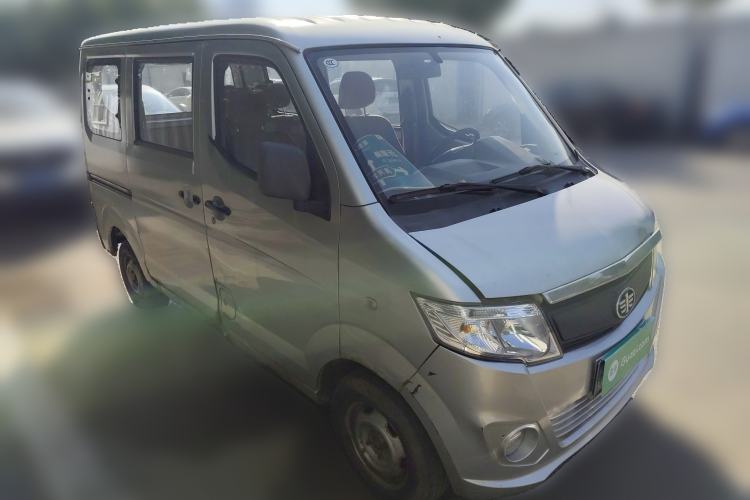 Used FAW Jiabao V75 2015 1.0L Standard Version DAM10AR