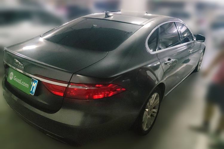 Used Jaguar XFL 2018 XFL 2.0T 250 PS Luxury Edition Rear Right 45 Deg