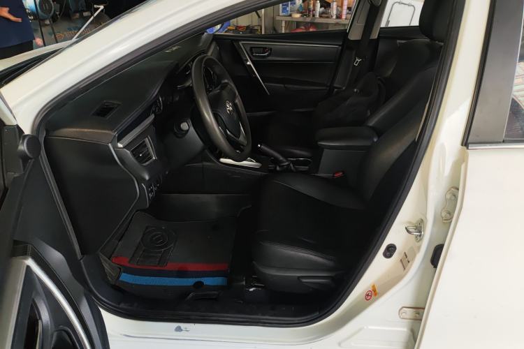 Used Toyota Corolla 2014 1.6L CVT GL-i Left Front Seat